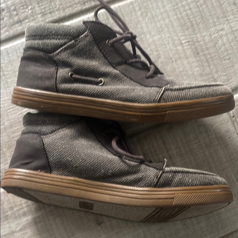 Stylish Gray High-Top Sneakers